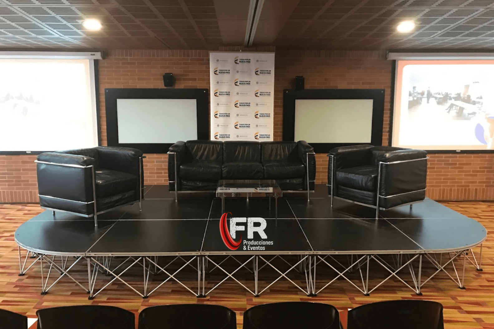 Montaje de estructuras Presupuesto para un evento de lanzamiento en Colombia